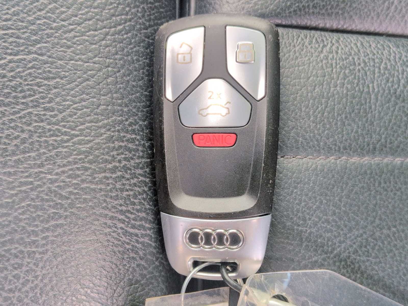 Thumbnail: 2020 Audi Q5 - 36