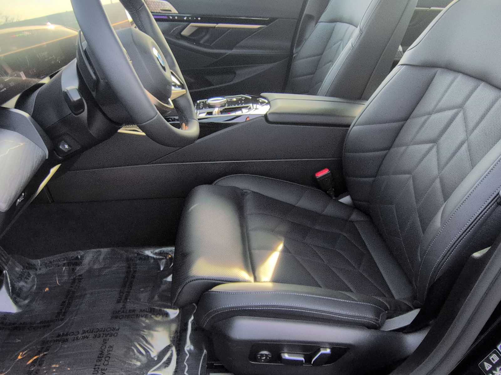 Thumbnail: 2025 BMW 5 Series - 17