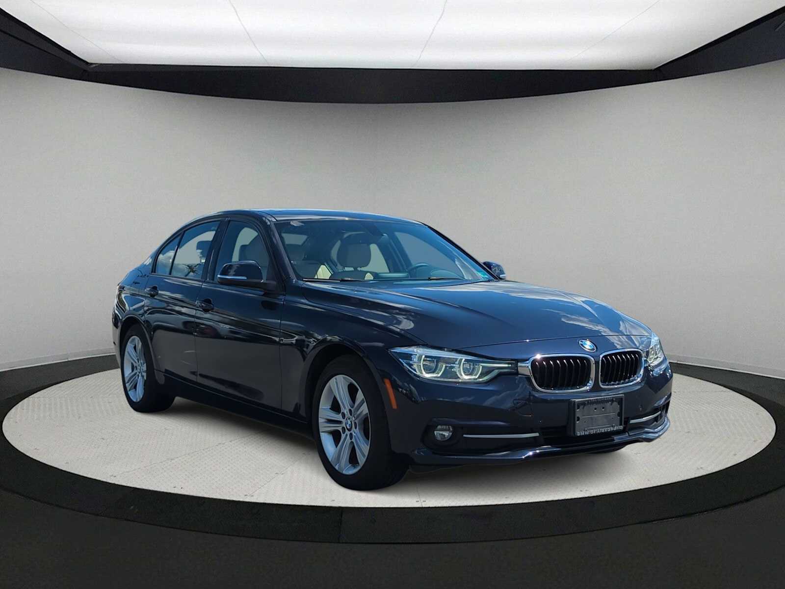 Thumbnail: 2016 BMW 3 Series - 2