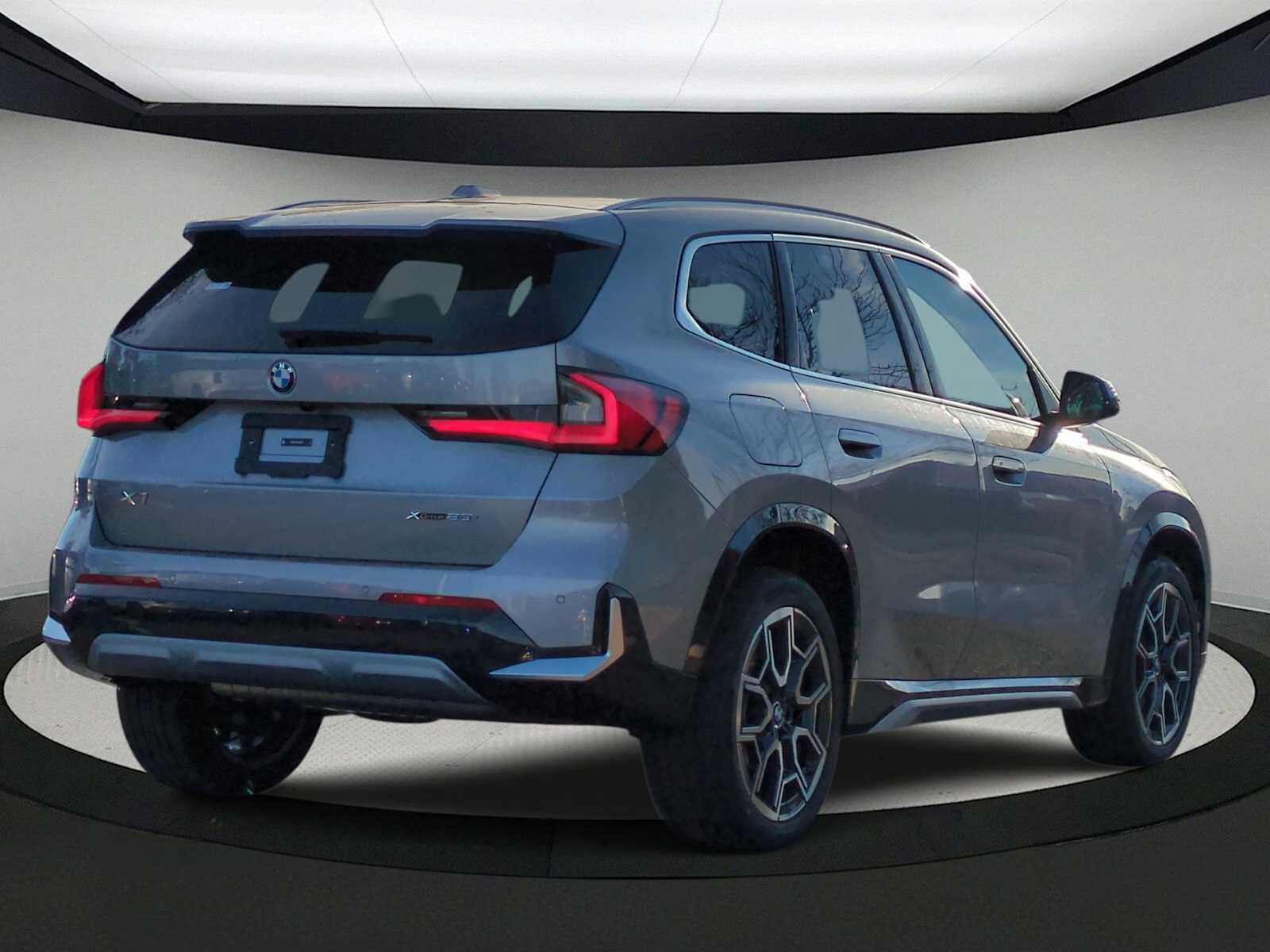 Thumbnail: 2026 BMW X1 - 8