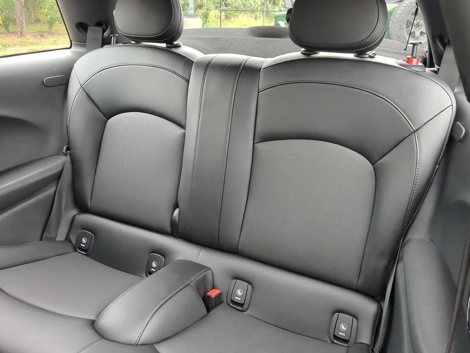 Thumbnail: 2017 MINI Cooper Hardtop - 19