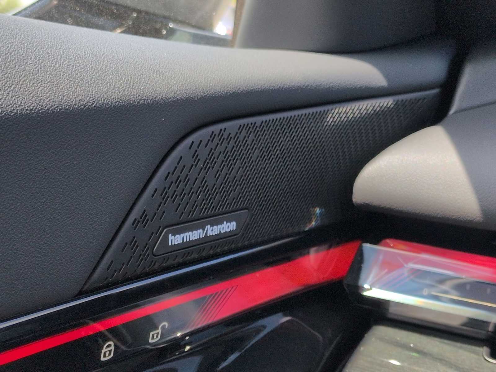 Thumbnail: 2026 BMW i5 - 33