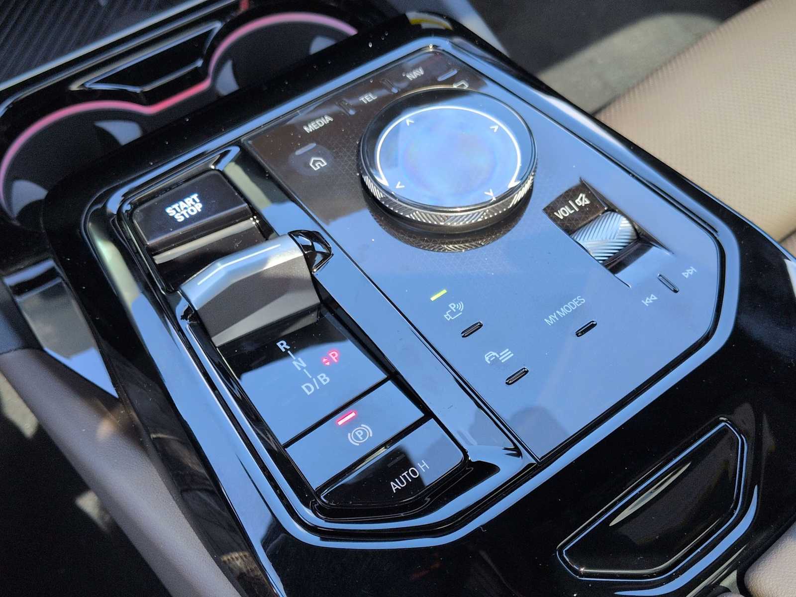 Thumbnail: 2026 BMW i5 - 35