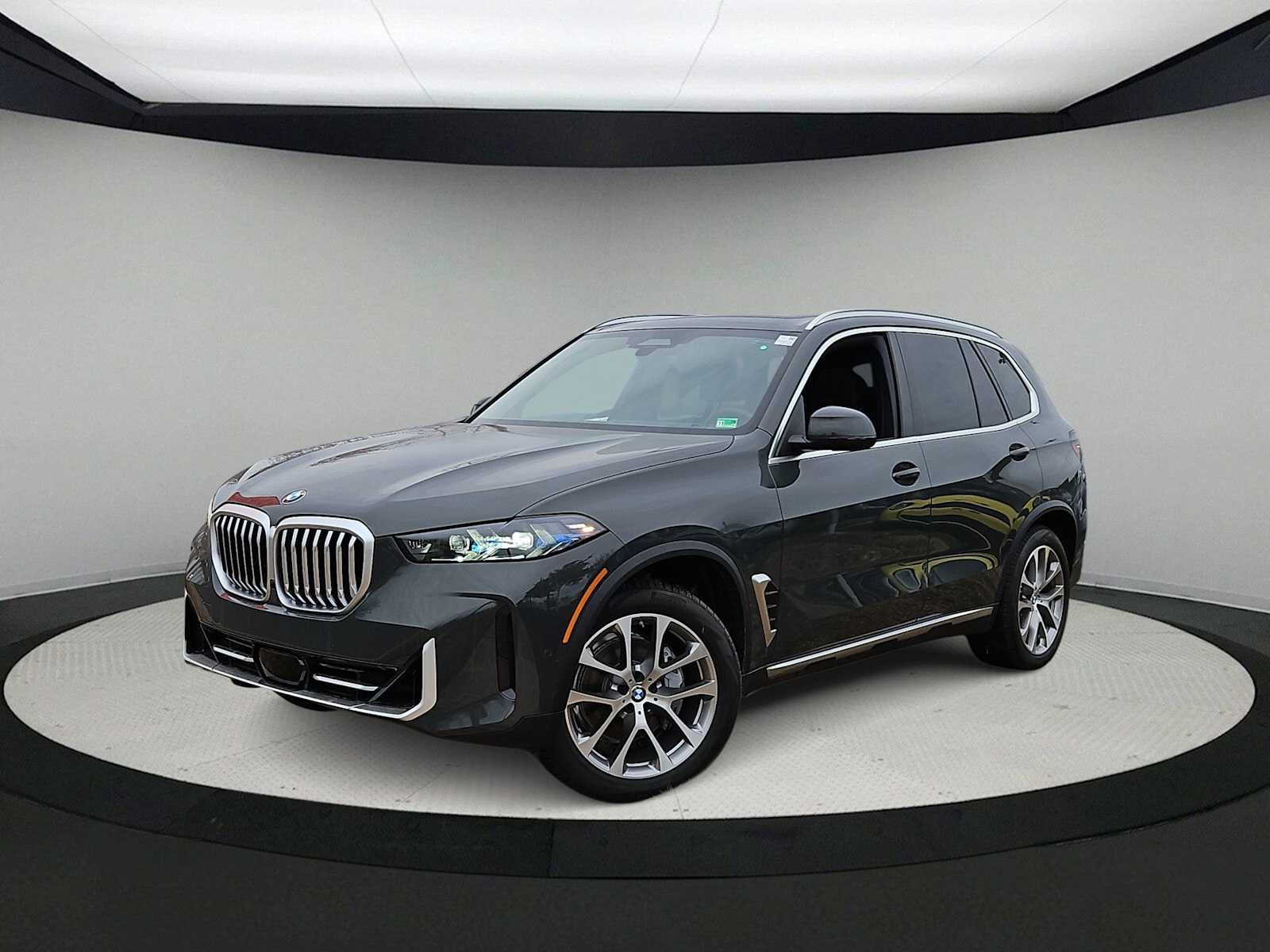 Thumbnail: 2026 BMW X5 - 1