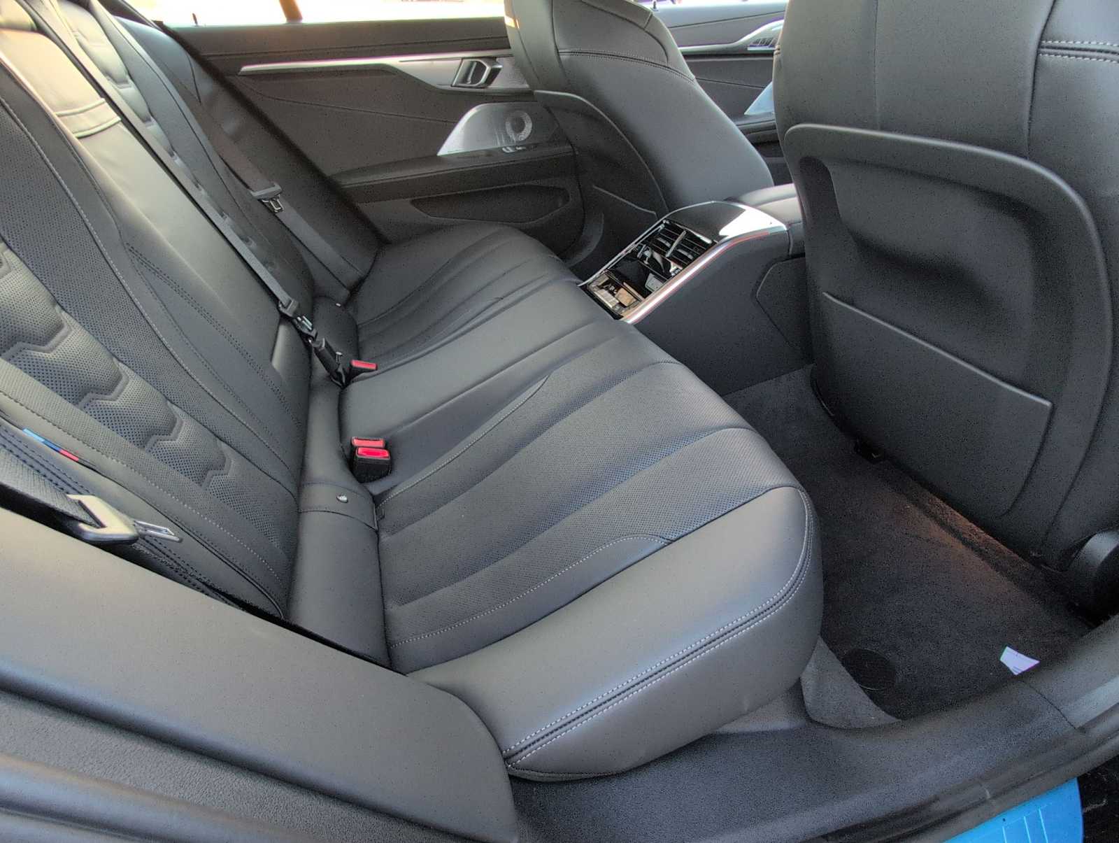 Thumbnail: 2026 BMW 8 Series - 21