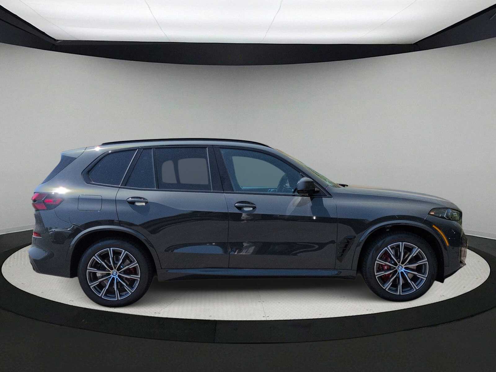 Thumbnail: 2026 BMW X5 - 9