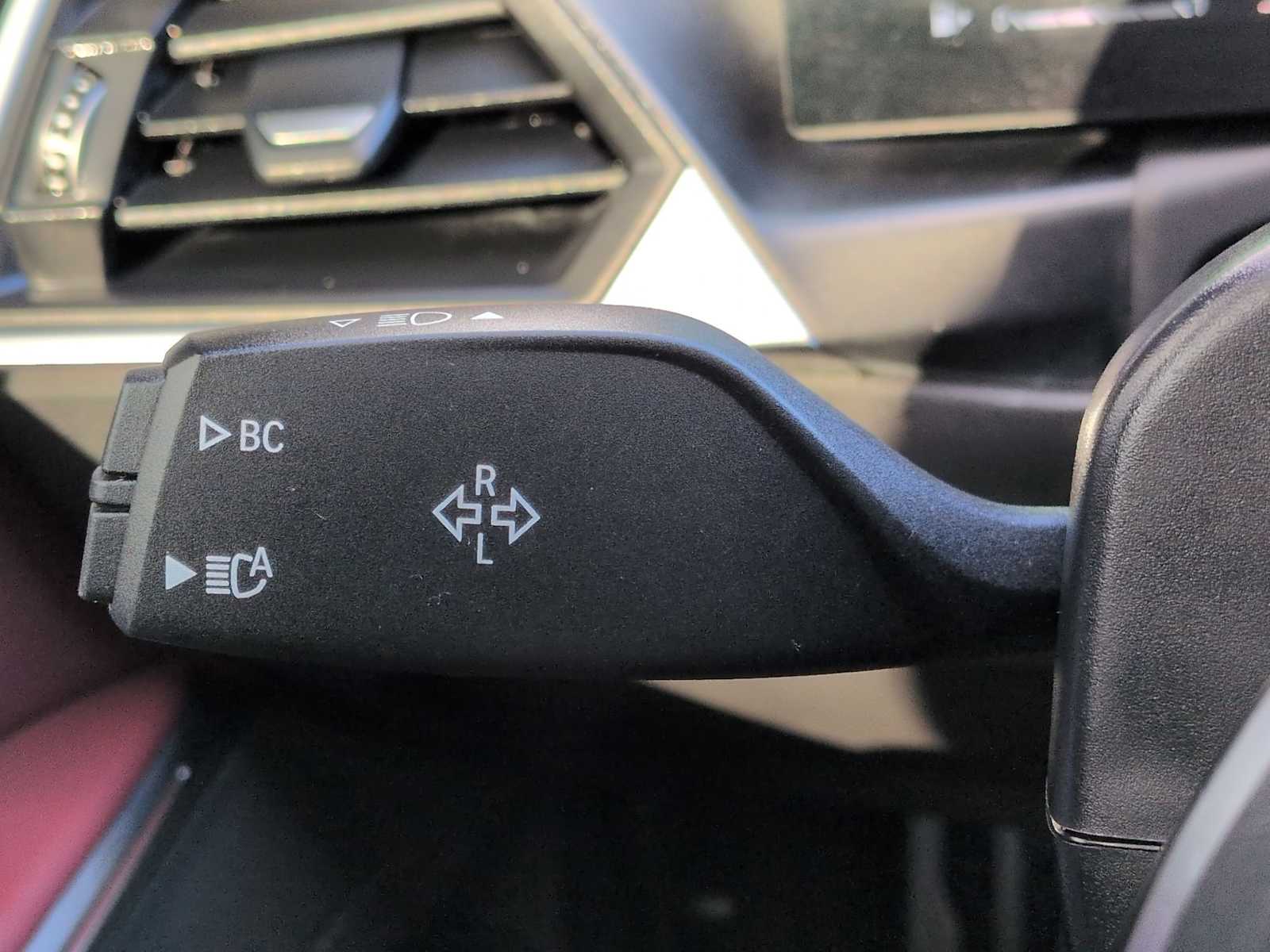 Thumbnail: 2024 BMW 3 Series - 29