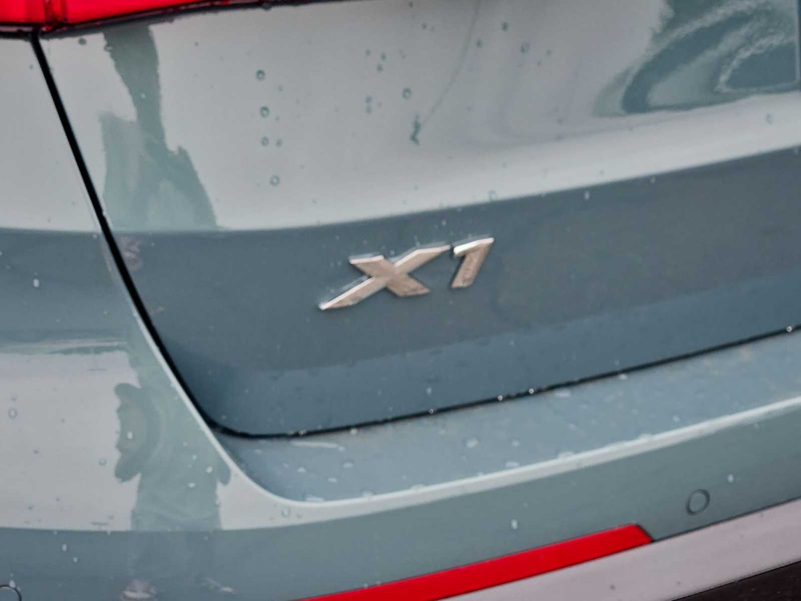 Thumbnail: 2025 BMW X1 - 12