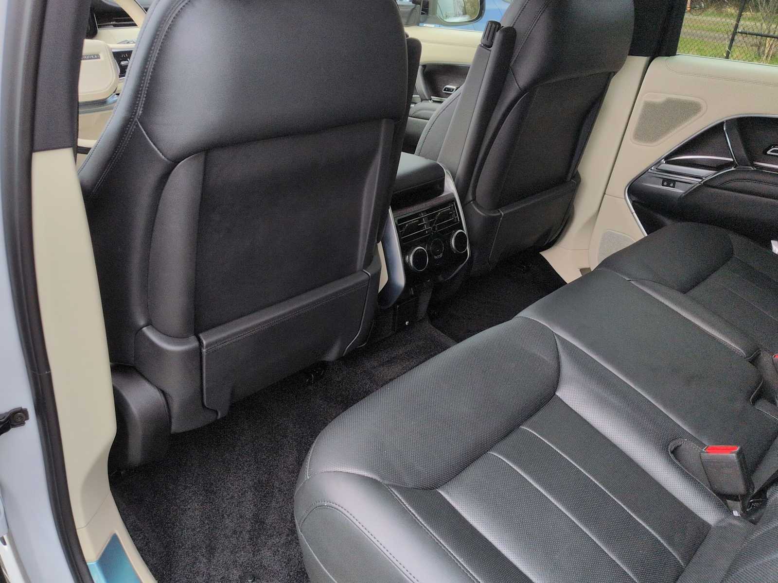 Thumbnail: 2024 Land Rover Range Rover - 19