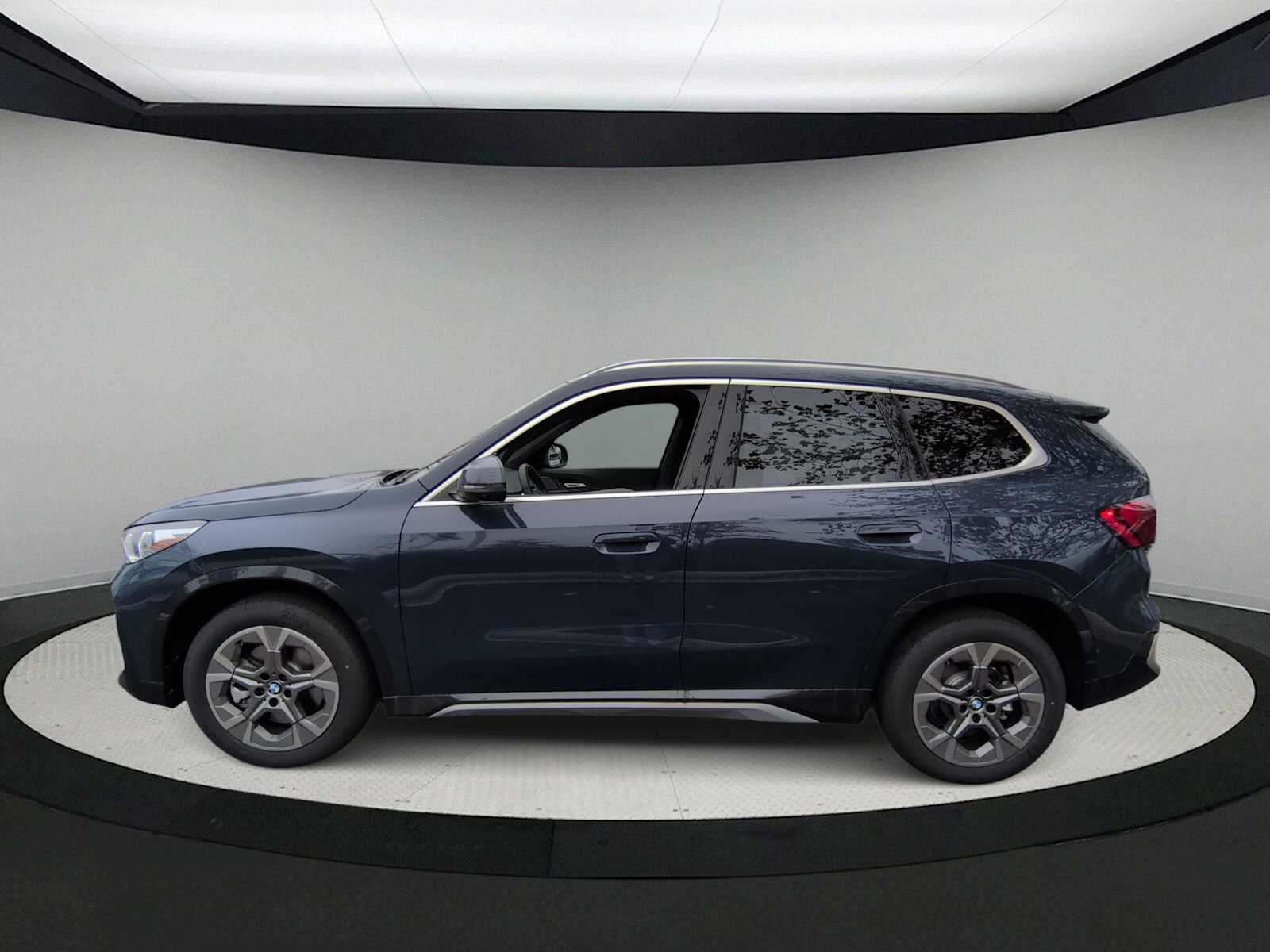 Thumbnail: 2026 BMW X1 - 5