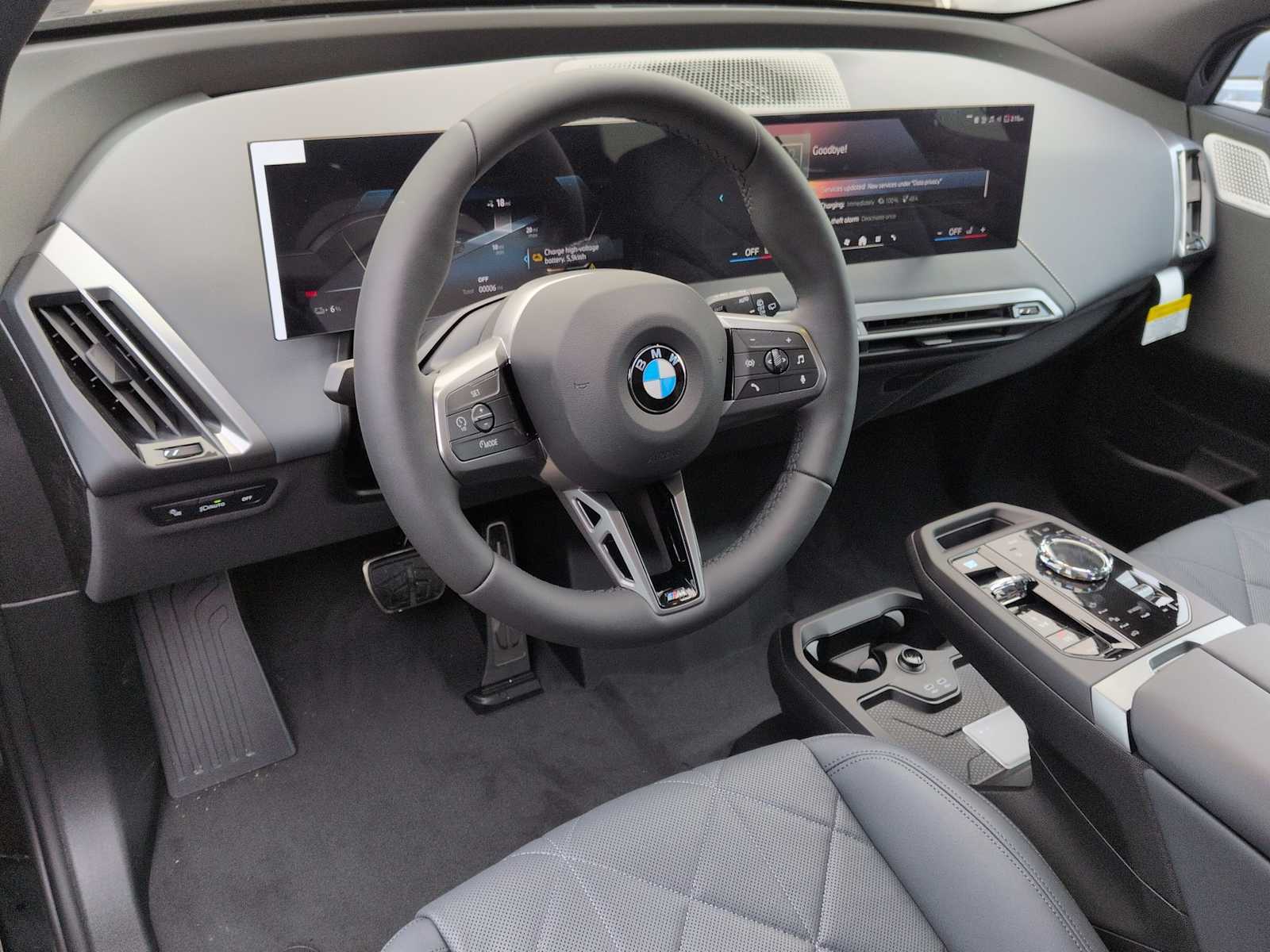 Thumbnail: 2026 BMW iX - 10