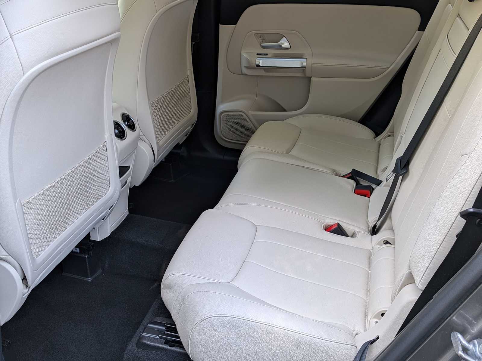 Thumbnail: 2020 Mercedes-Benz GLB - 21