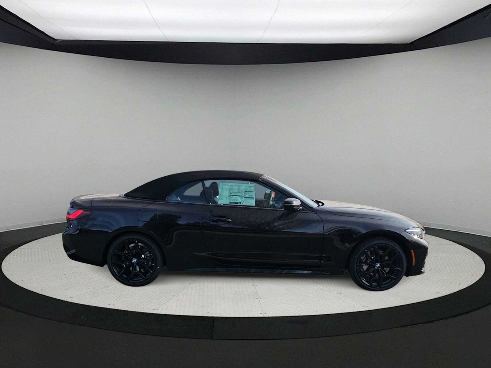 Thumbnail: 2026 BMW 4 Series - 9