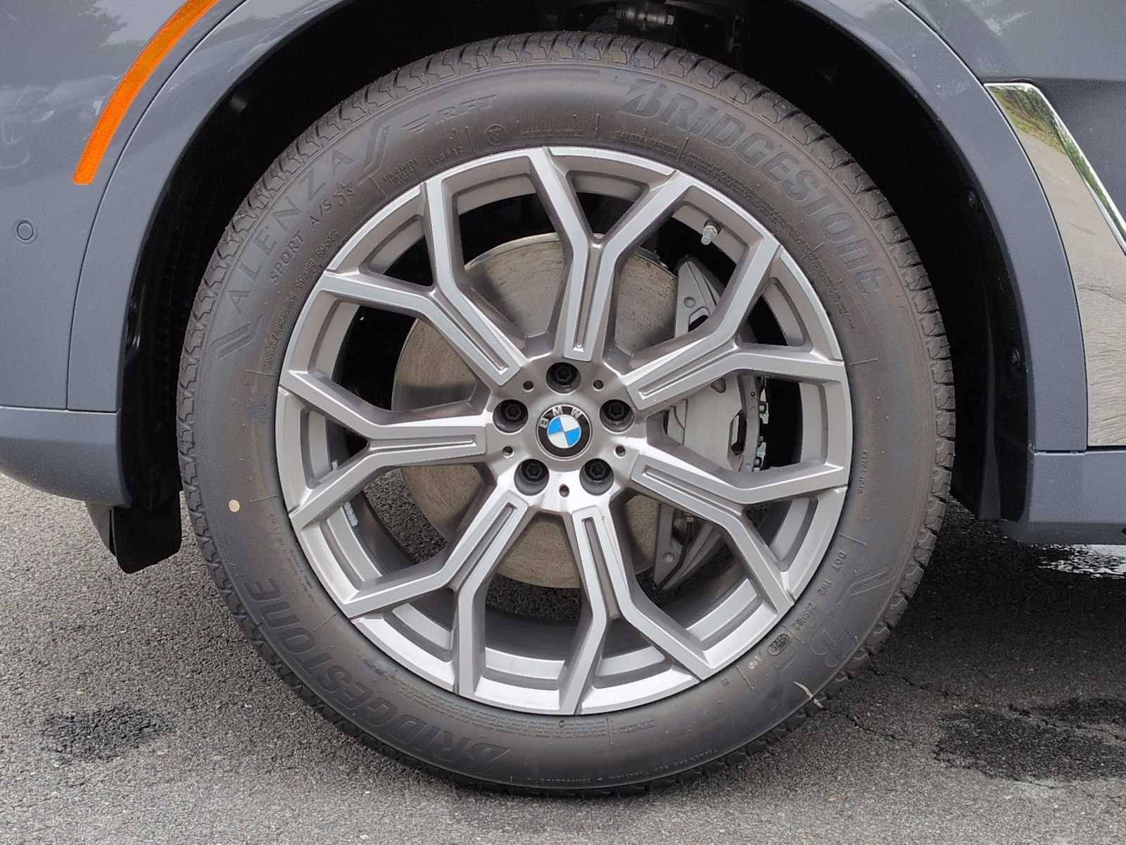 Thumbnail: 2027 BMW X7 - 14