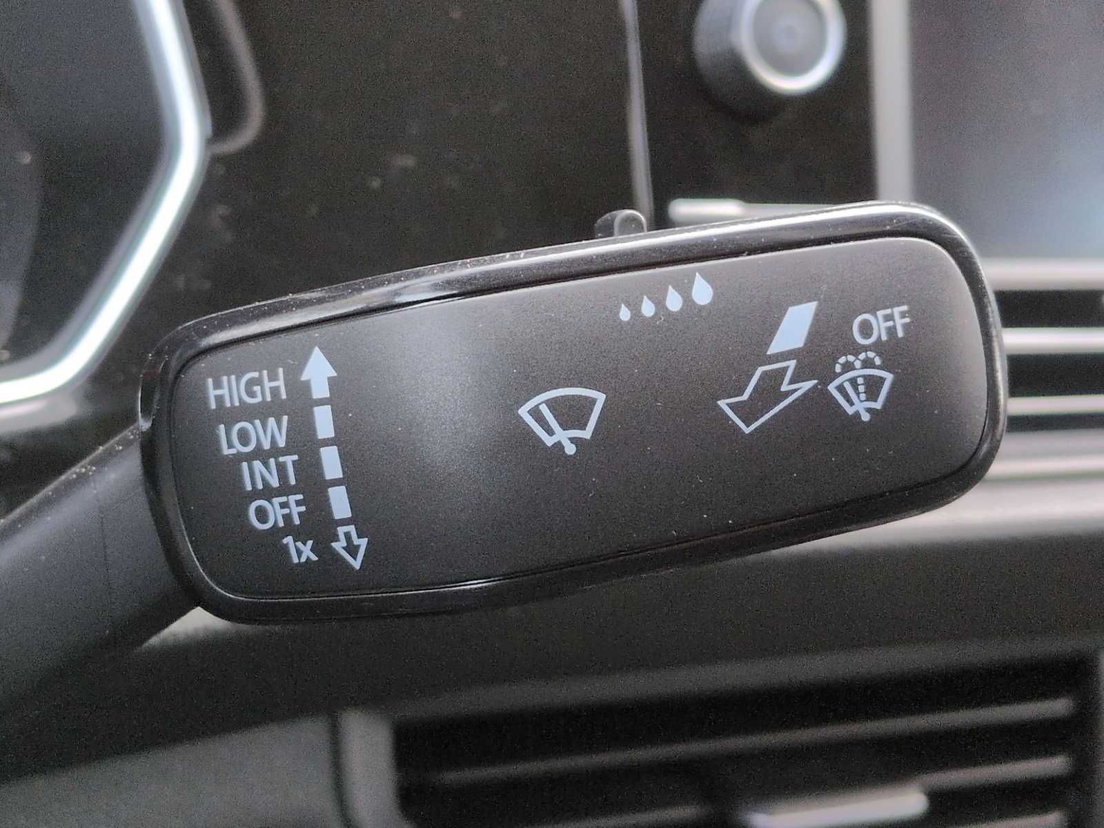 Thumbnail: 2019 Volkswagen Jetta - 25