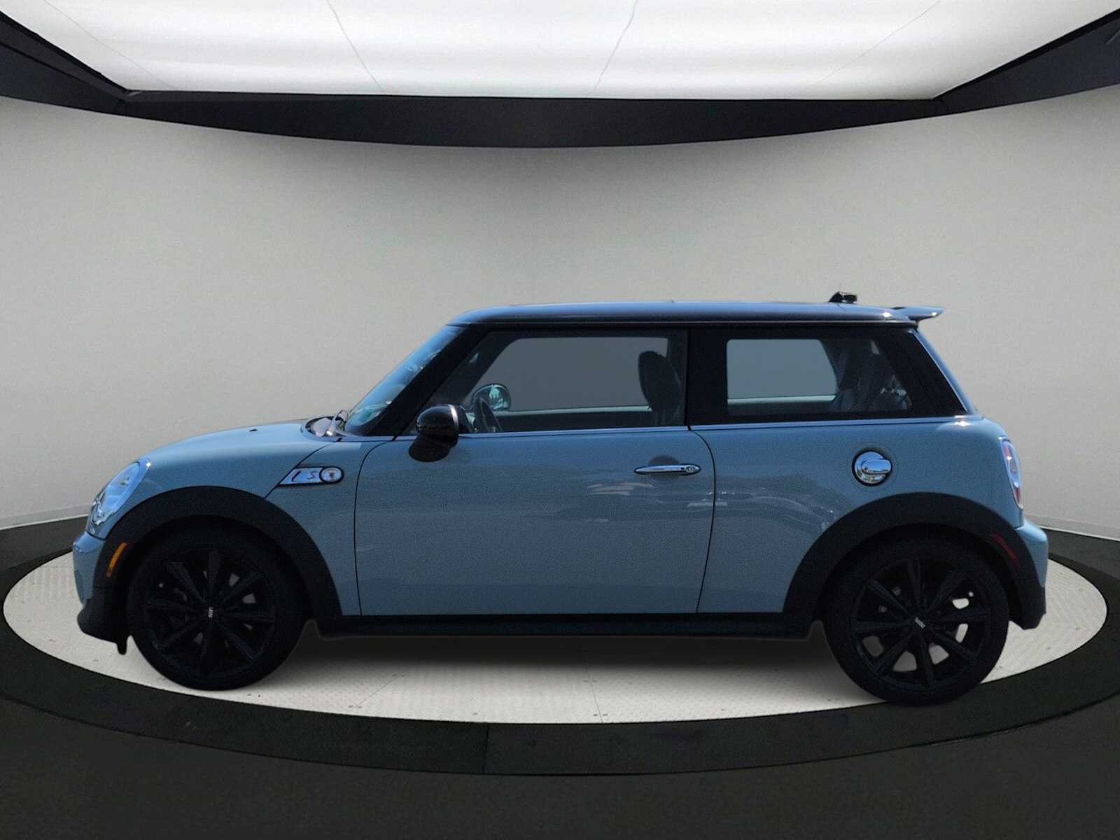 Thumbnail: 2013 MINI Cooper Hardtop - 5