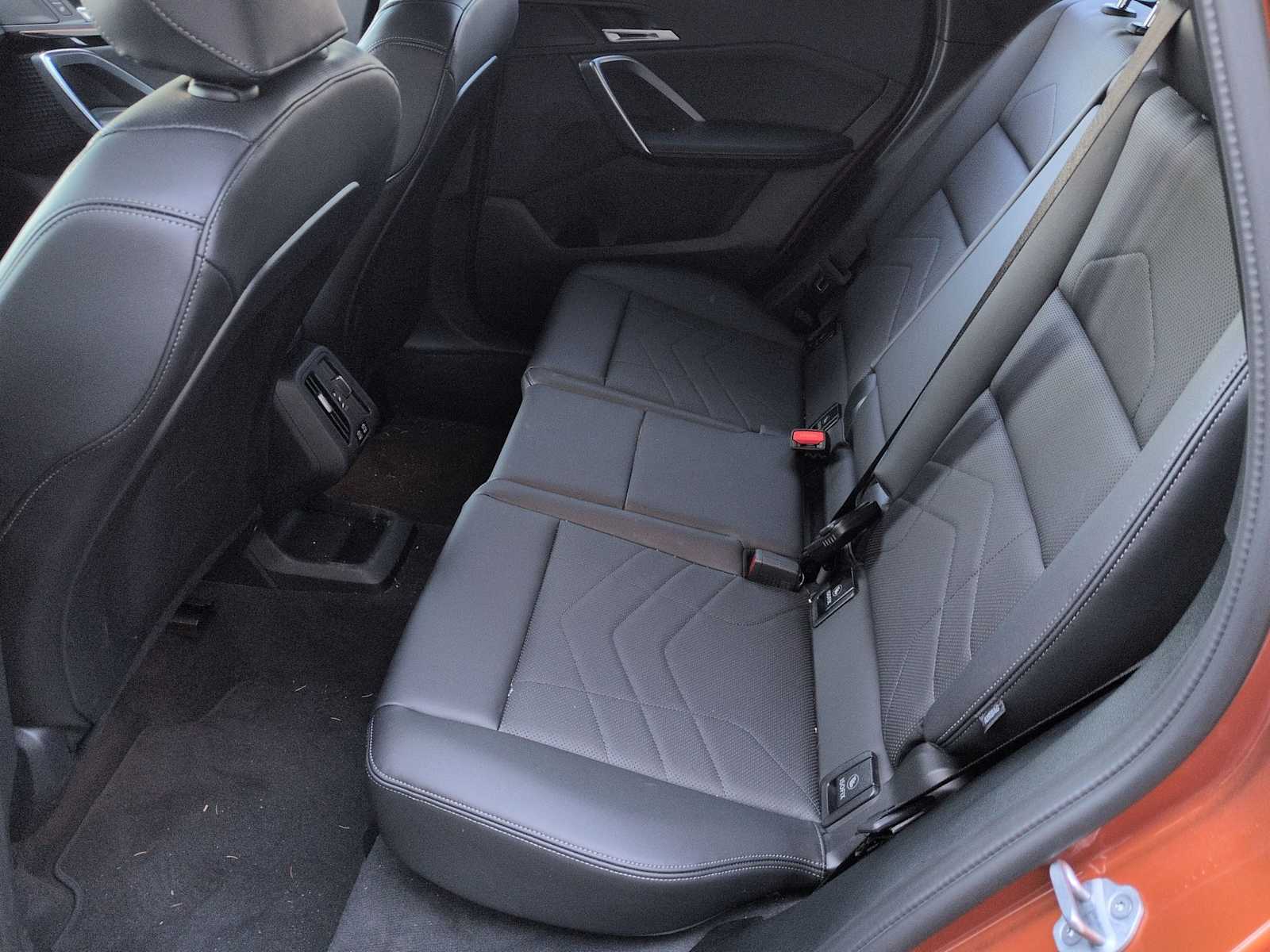 Thumbnail: 2025 BMW X1 - 21