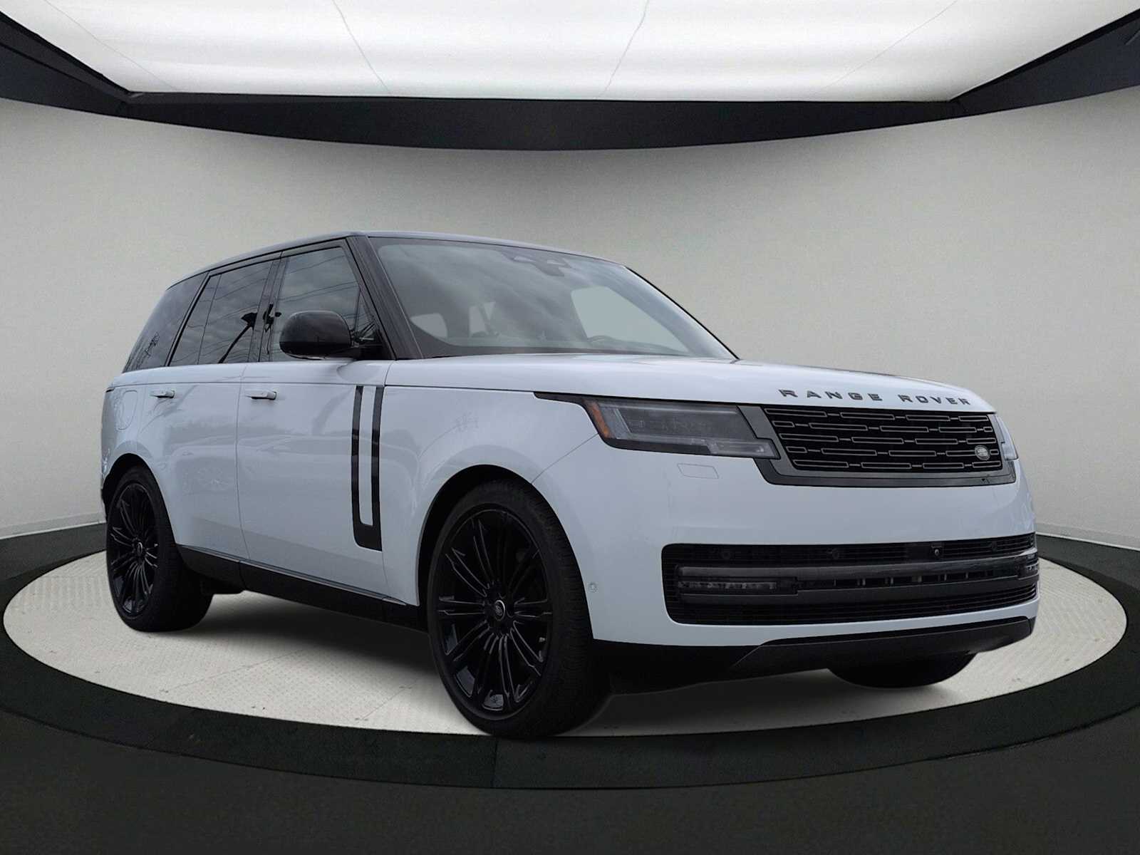 Thumbnail: 2024 Land Rover Range Rover - 2