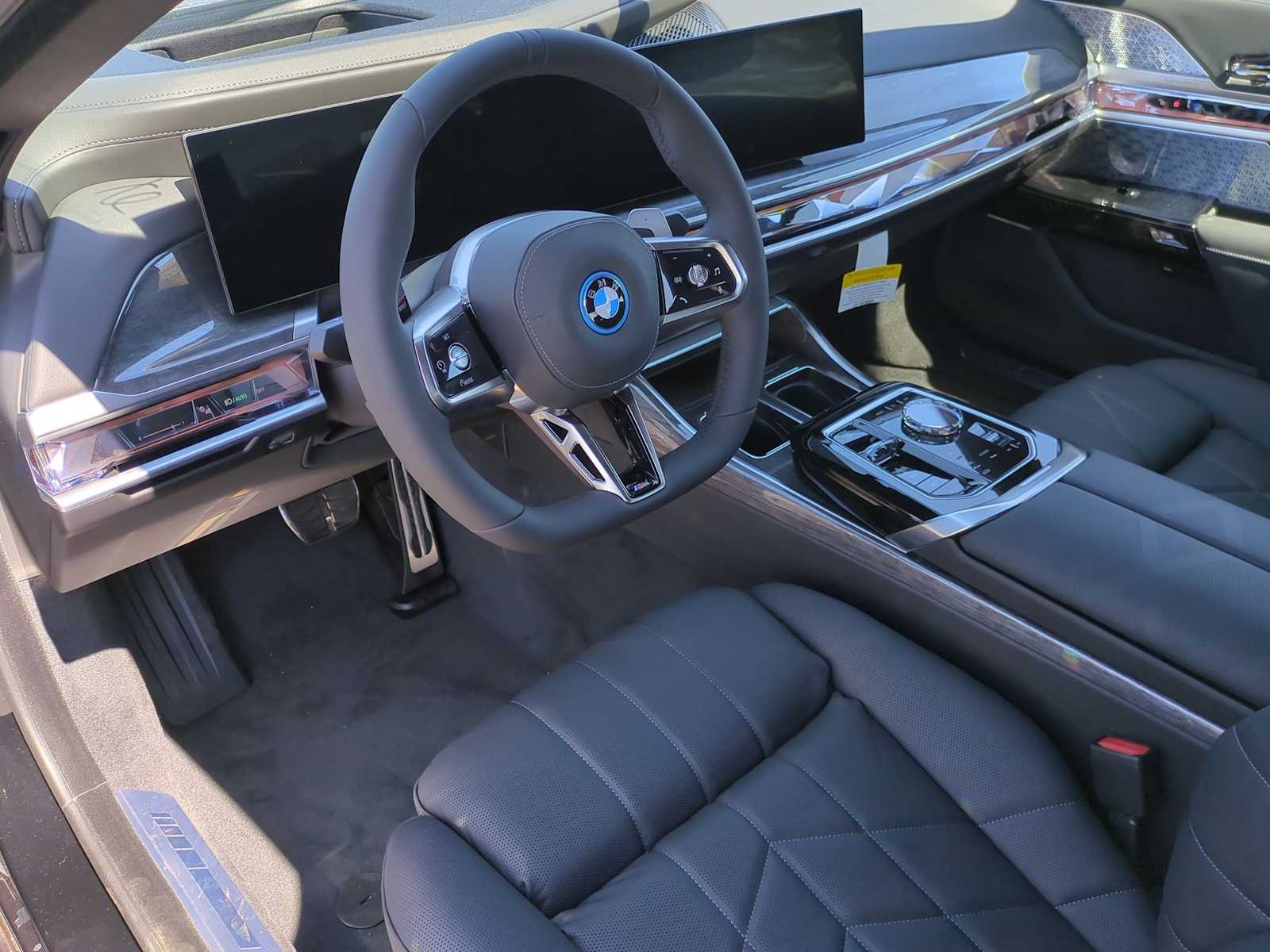 Thumbnail: 2025 BMW 7 Series - 10