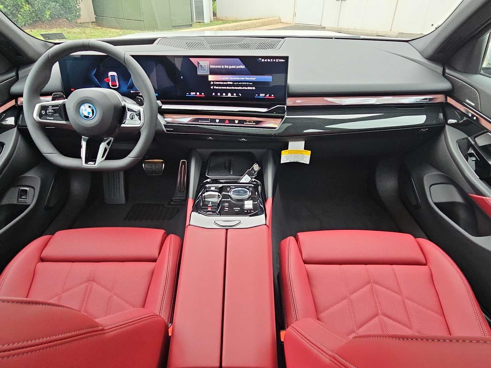 Thumbnail: 2026 BMW 5 Series - 15