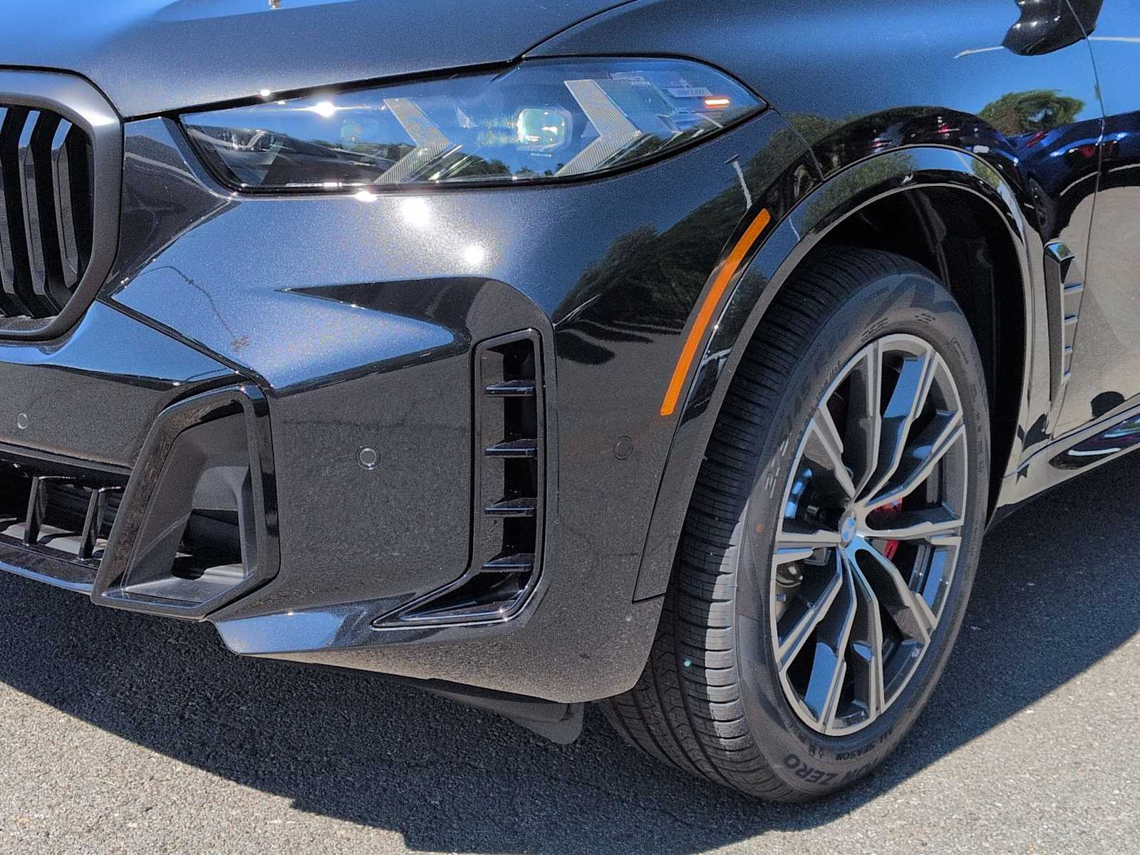 Thumbnail: 2026 BMW X5 - 11