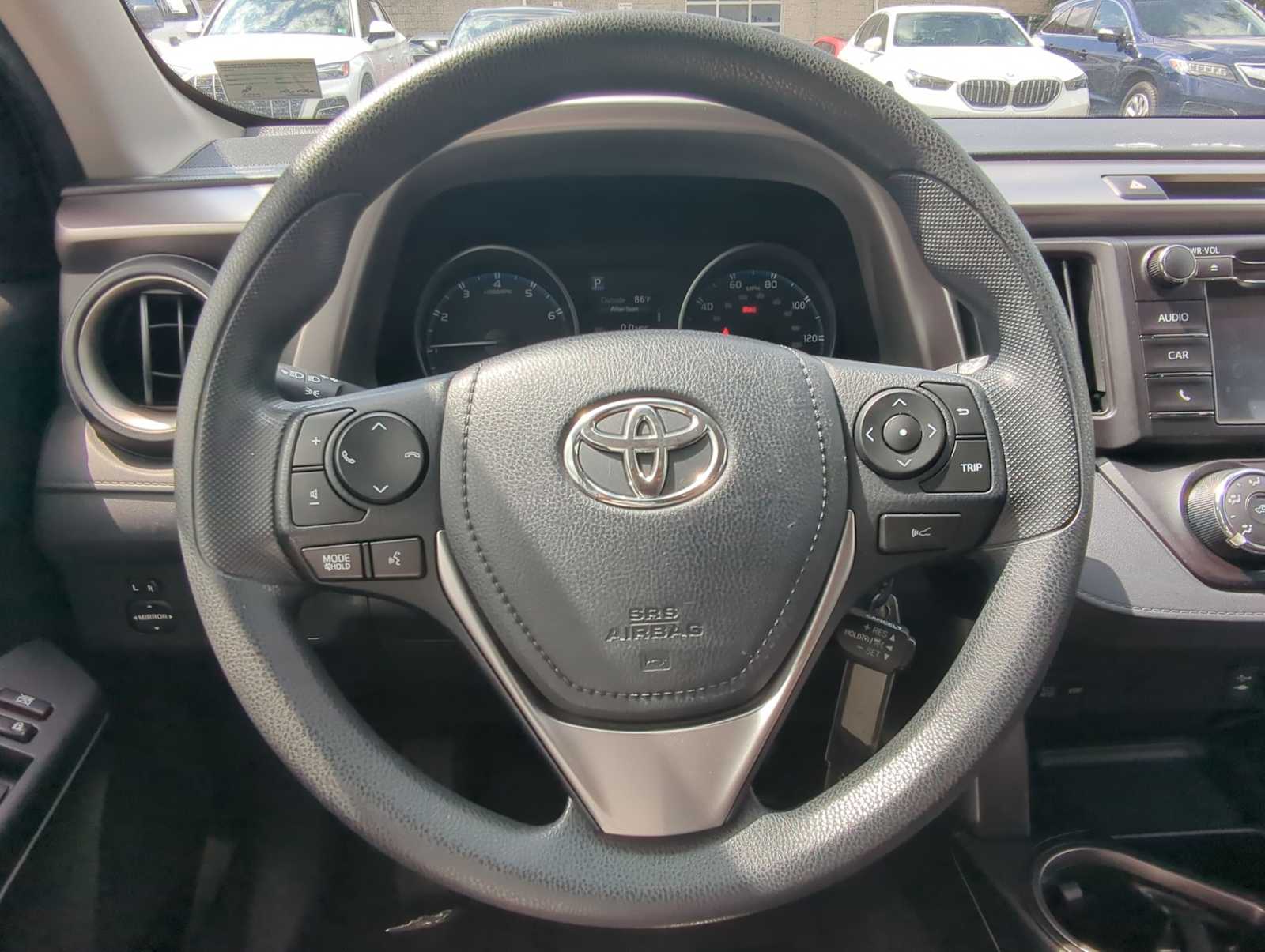 Thumbnail: 2018 Toyota RAV4 - 21