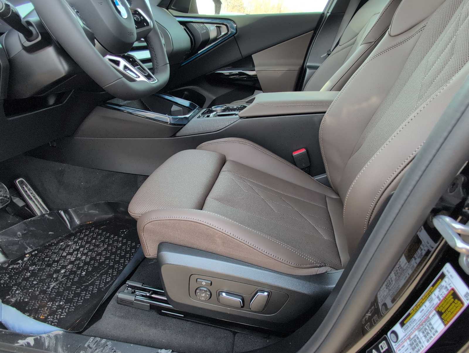 Thumbnail: 2026 BMW X3 - 16