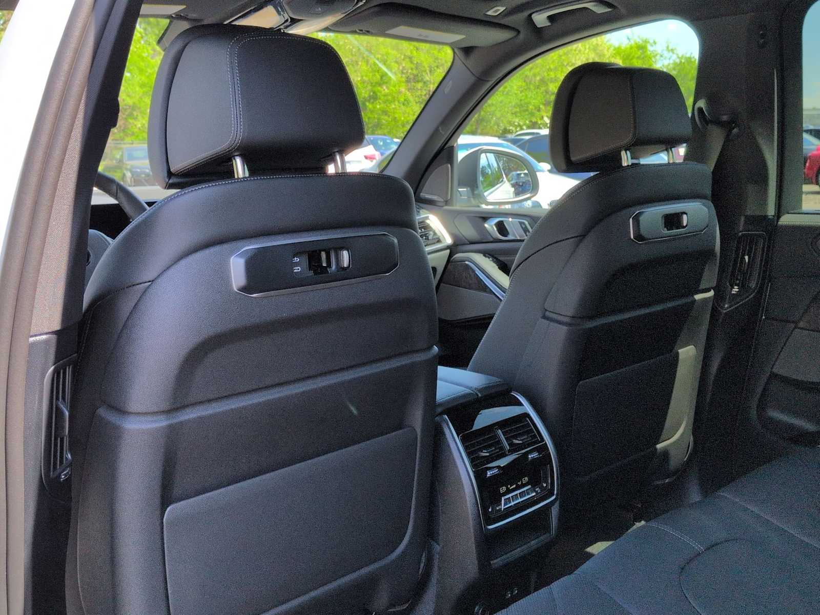 Thumbnail: 2026 BMW X5 - 19