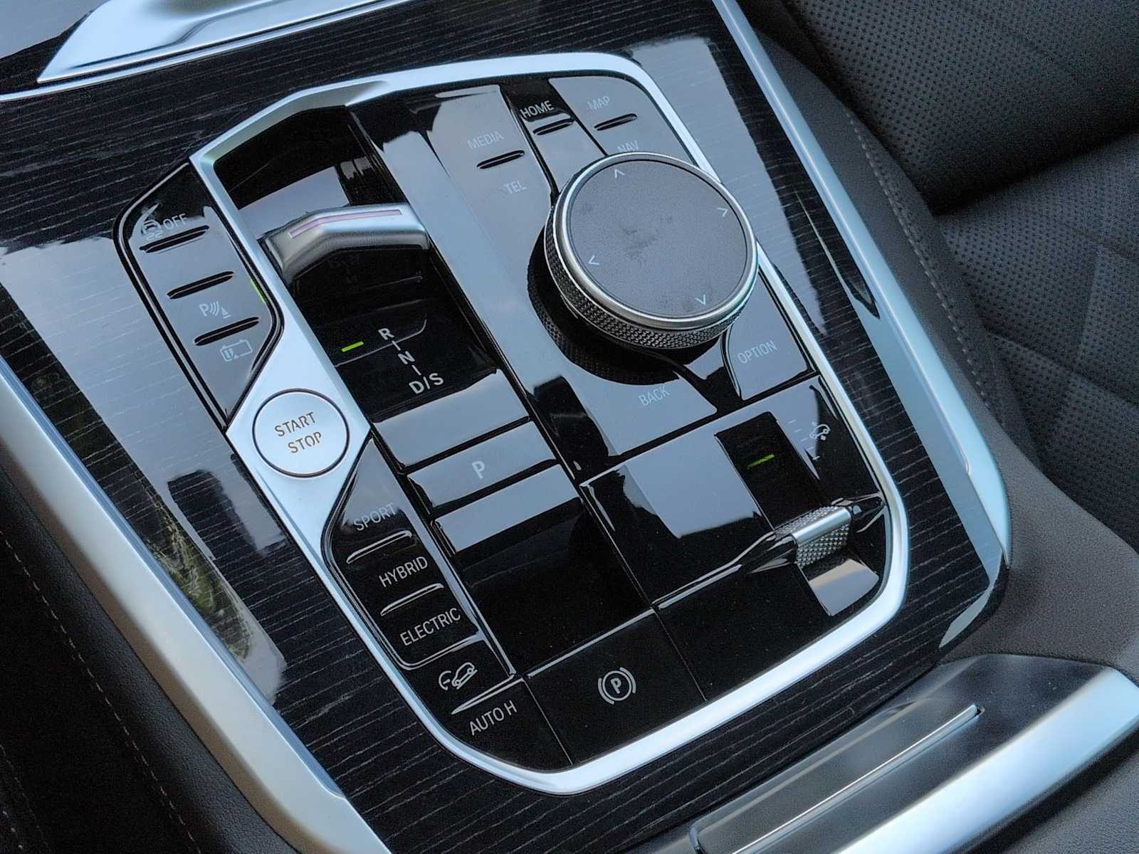 Thumbnail: 2026 BMW X5 - 35