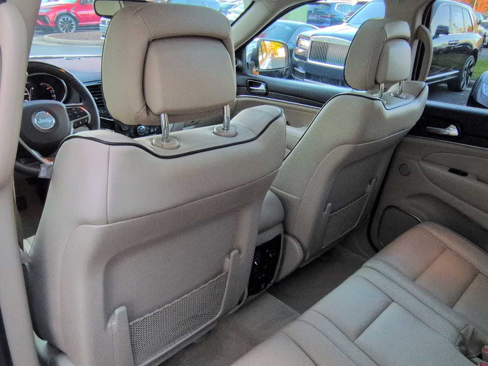 Thumbnail: 2020 Jeep Grand Cherokee - 19