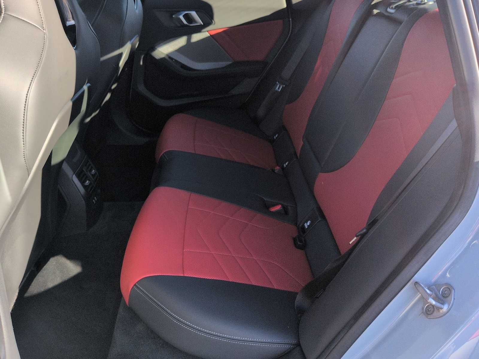 Thumbnail: 2025 BMW 2 Series - 21