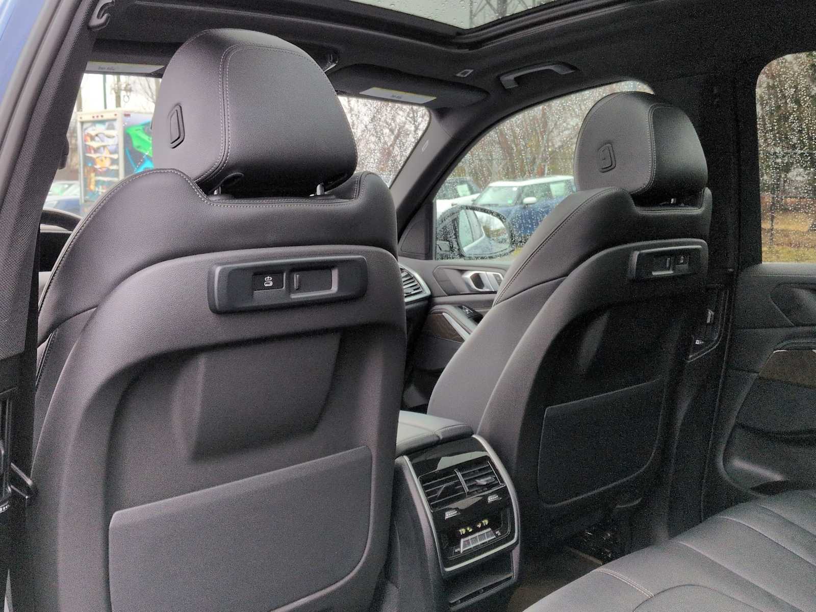 Thumbnail: 2022 BMW X5 - 19