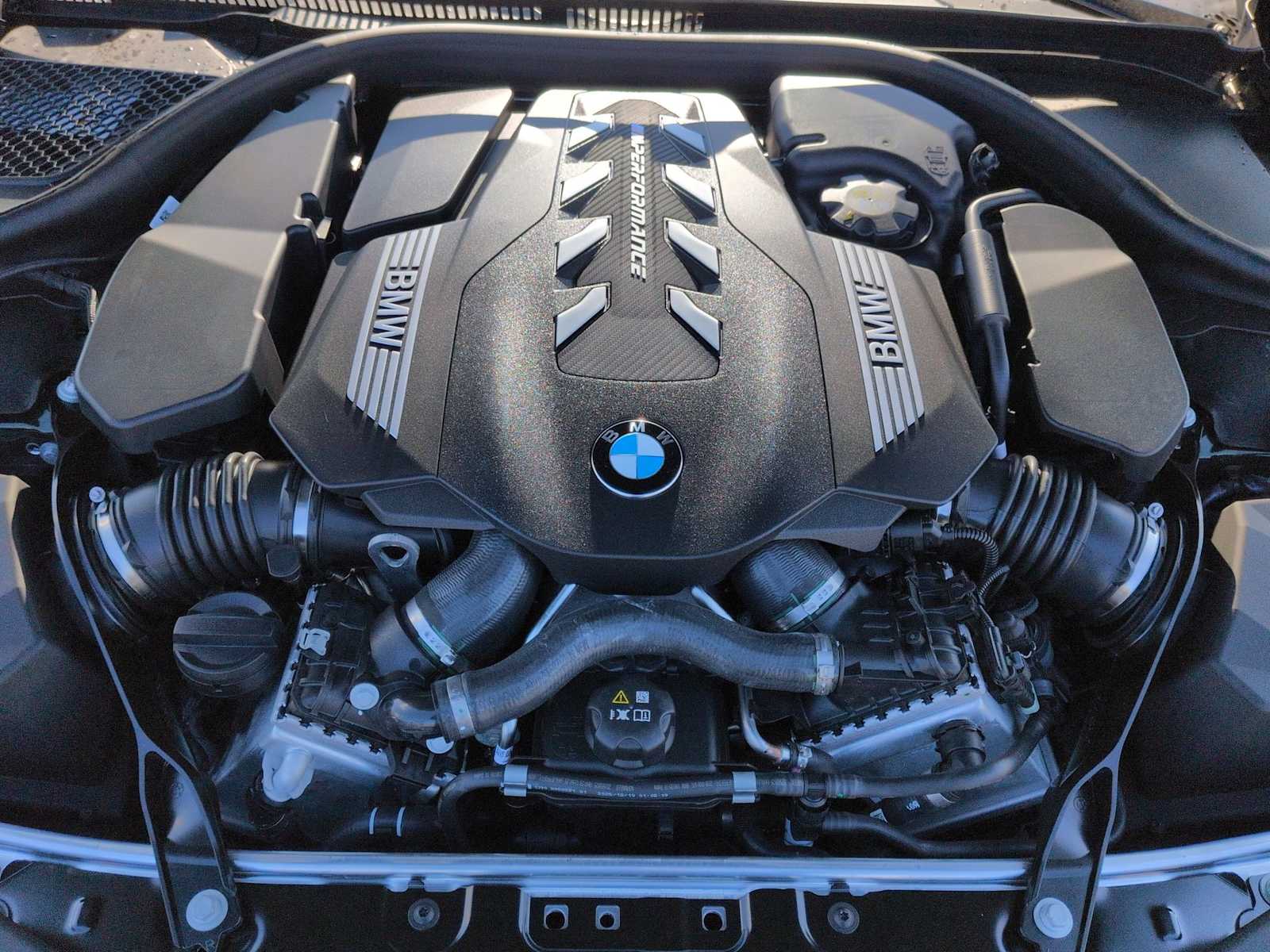 Thumbnail: 2026 BMW 8 Series - 16