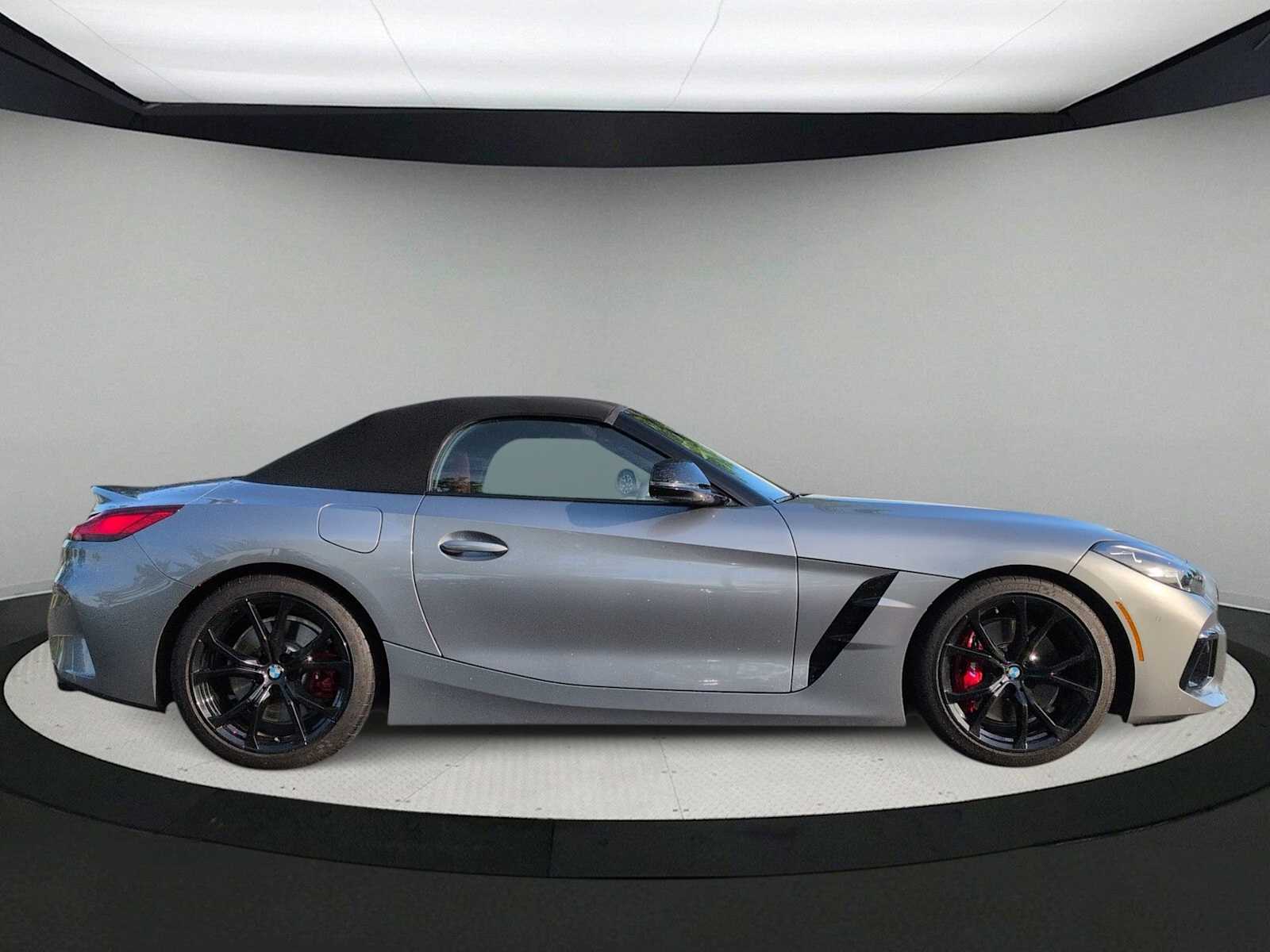 Thumbnail: 2024 BMW Z4 - 9