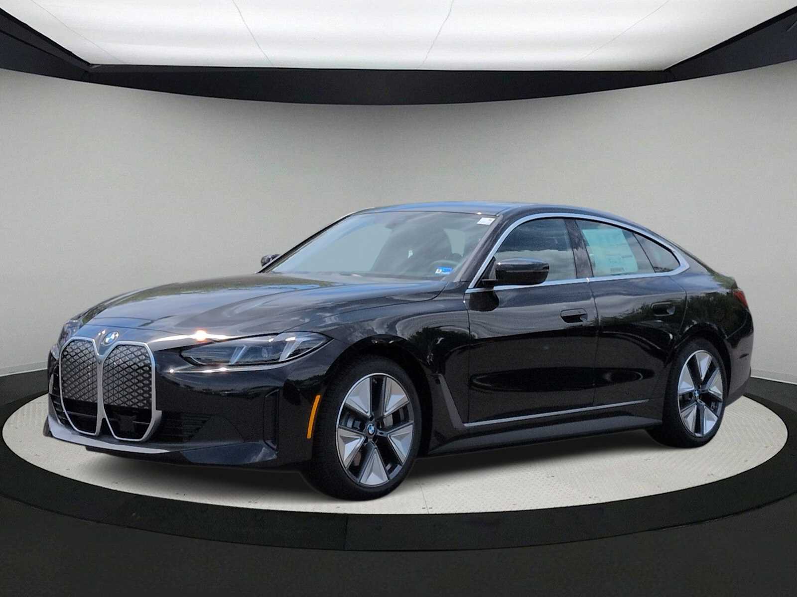 Thumbnail: 2026 BMW i4 - 4