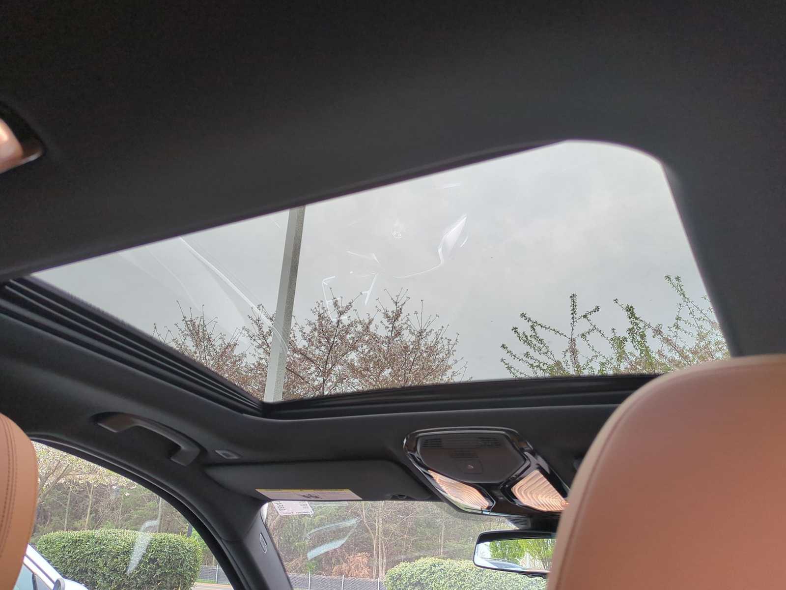 Thumbnail: 2025 BMW 3 Series - 22