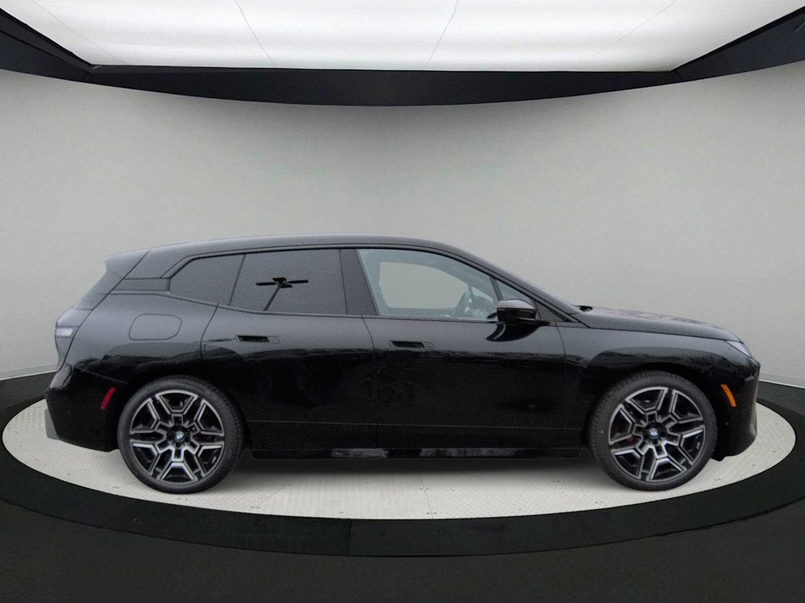 Thumbnail: 2026 BMW iX - 9