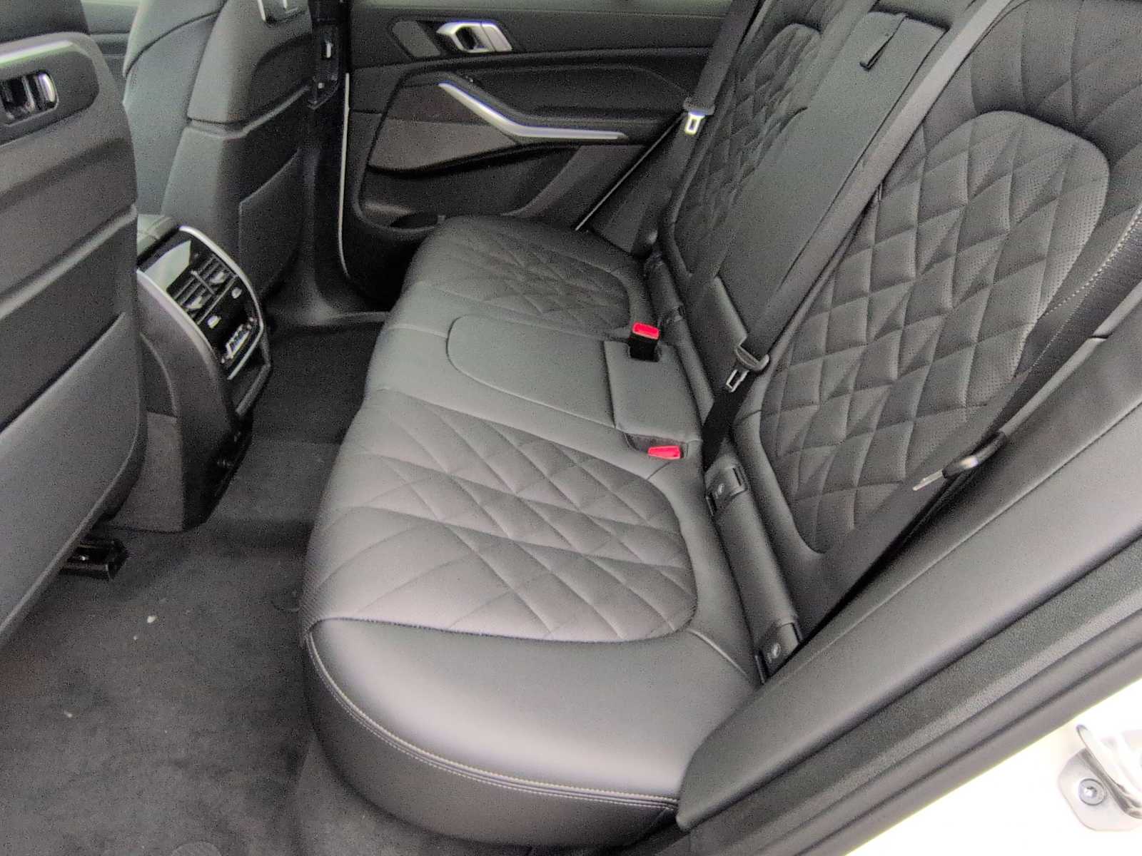 Thumbnail: 2026 BMW X5 - 21