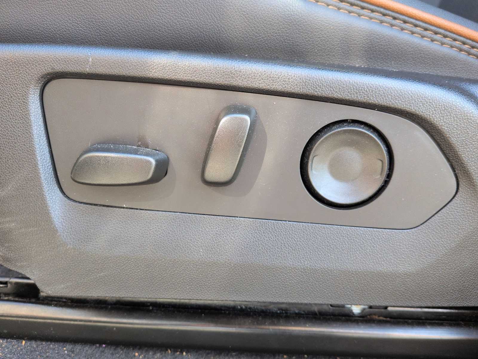 Thumbnail: 2024 GMC Canyon - 18