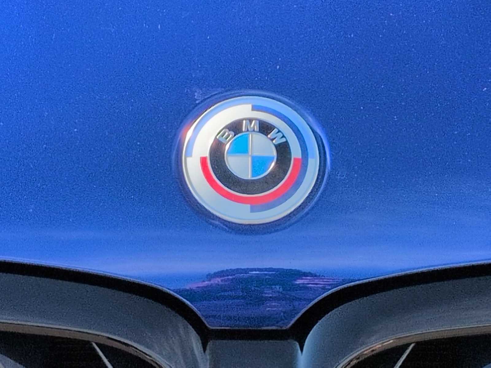 Thumbnail: 2023 BMW M5 - 11