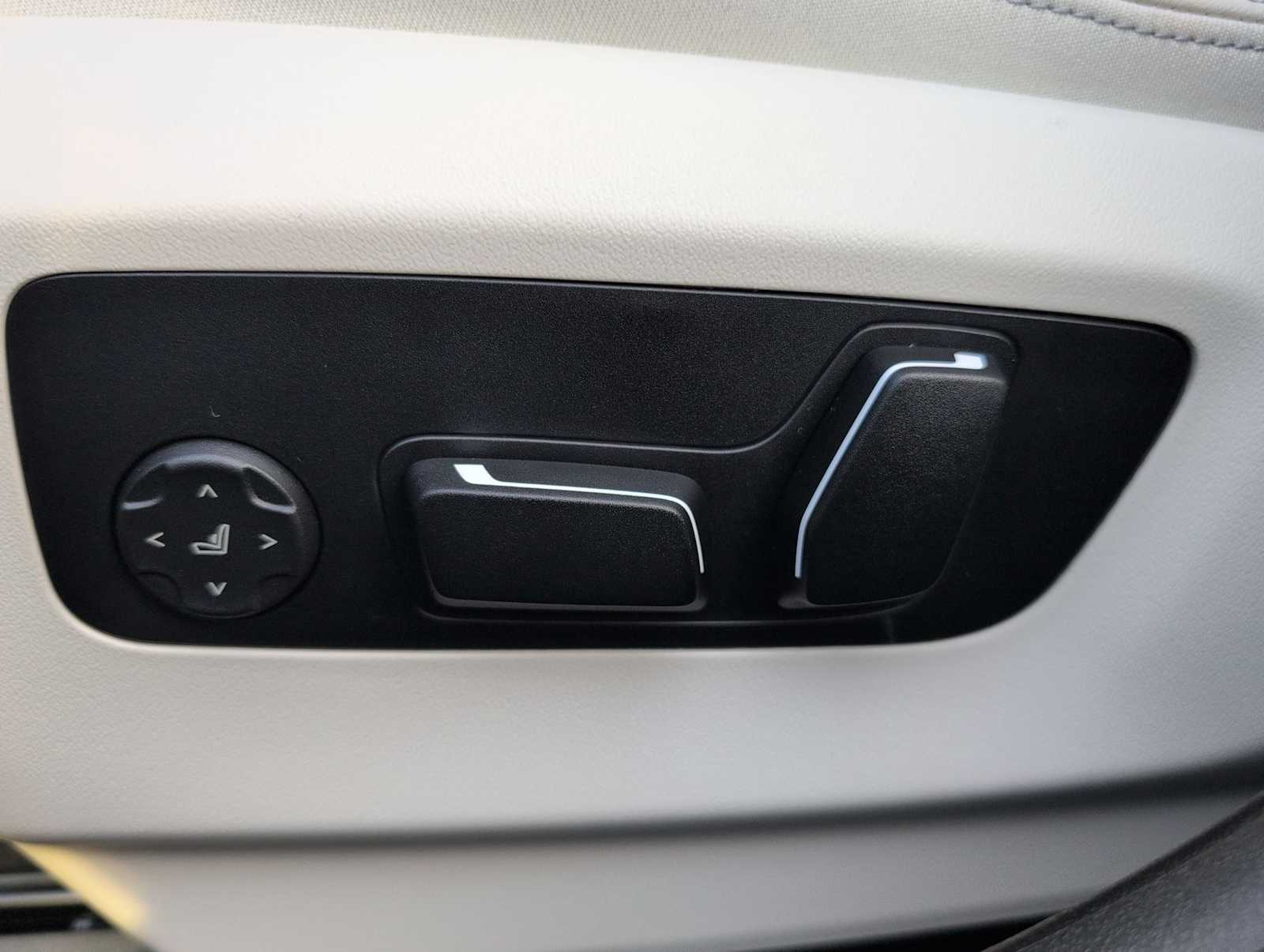 Thumbnail: 2026 BMW i5 - 17