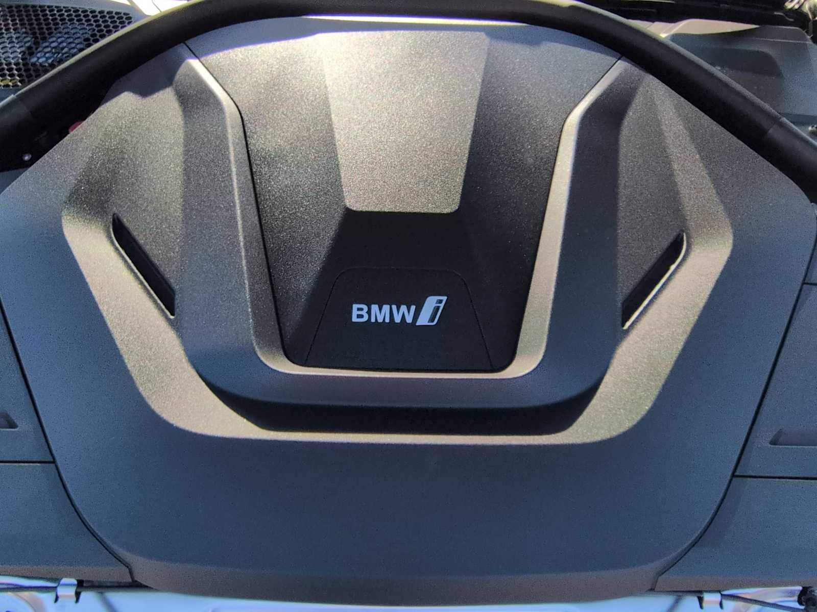 Thumbnail: 2026 BMW i4 - 15