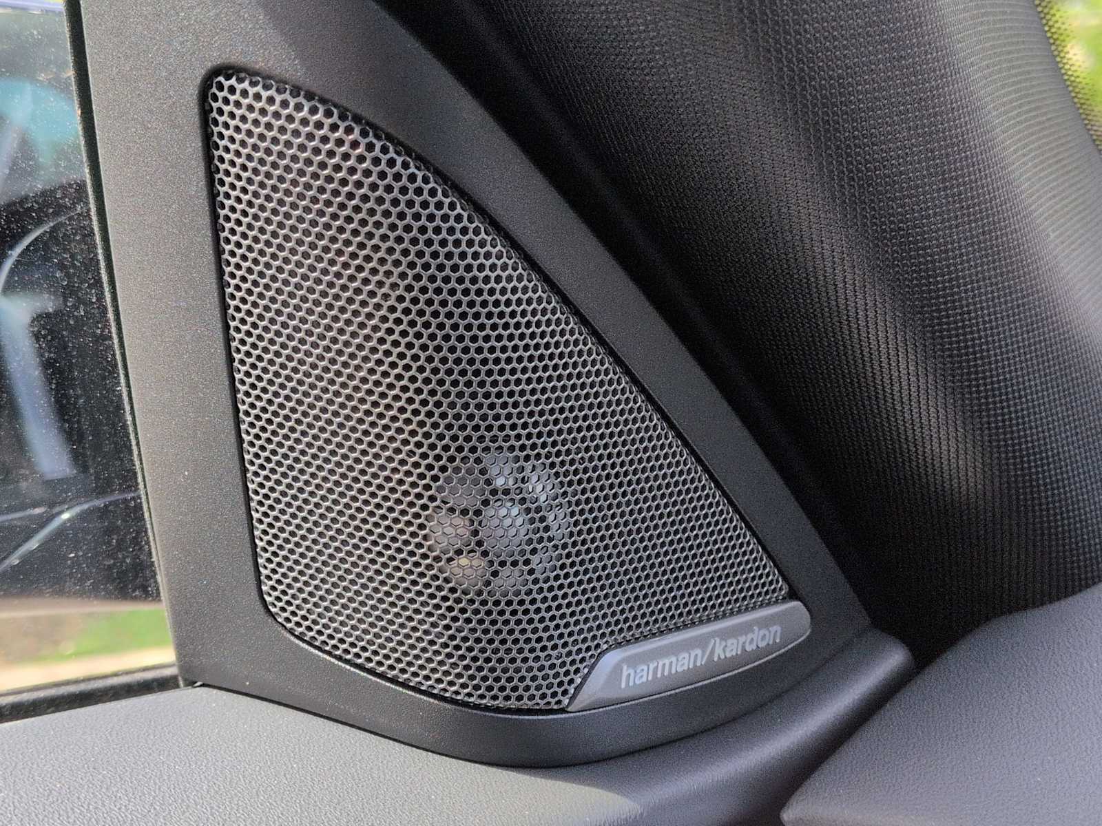 Thumbnail: 2026 BMW i4 - 33