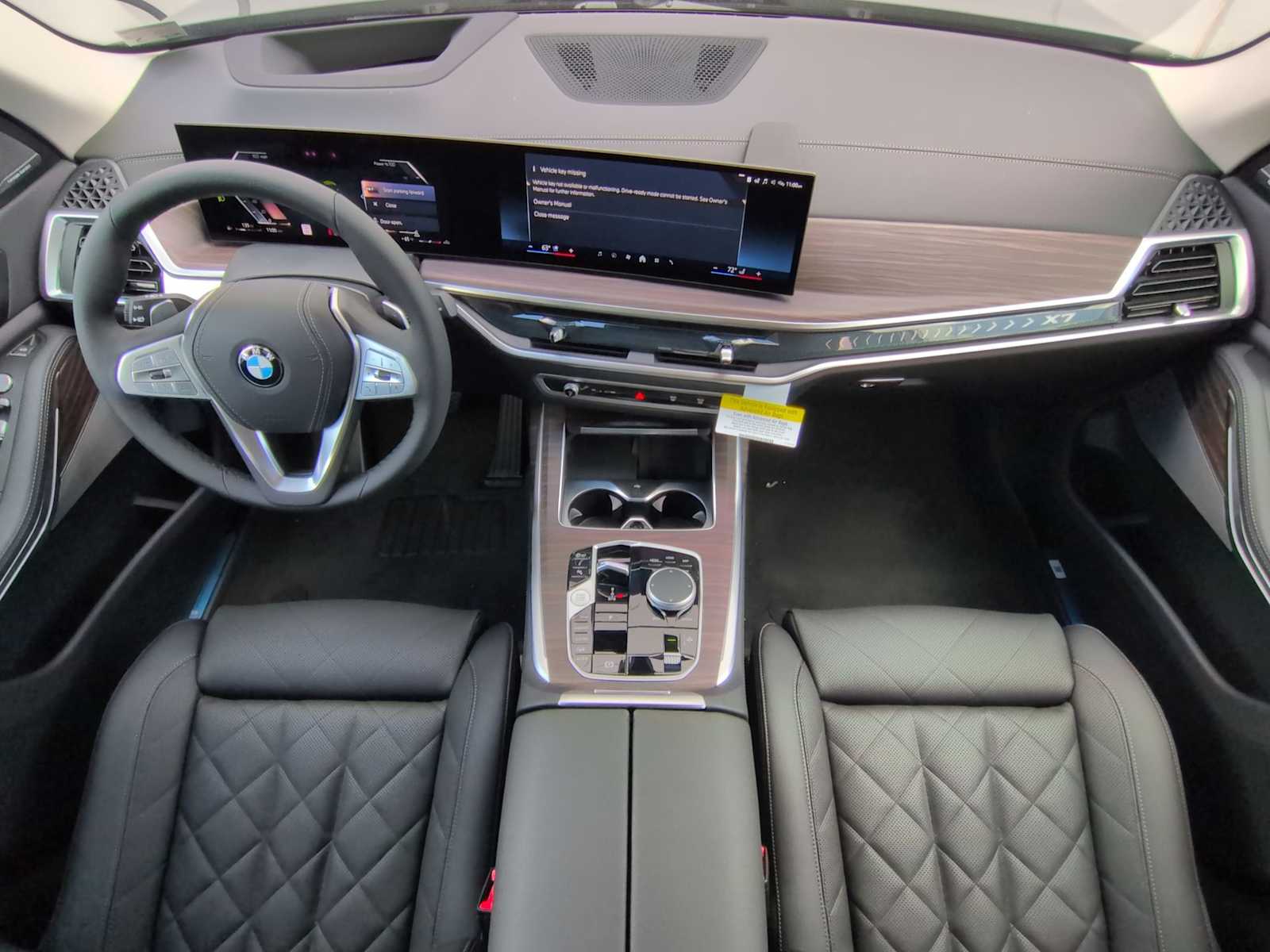 Thumbnail: 2026 BMW X7 - 16