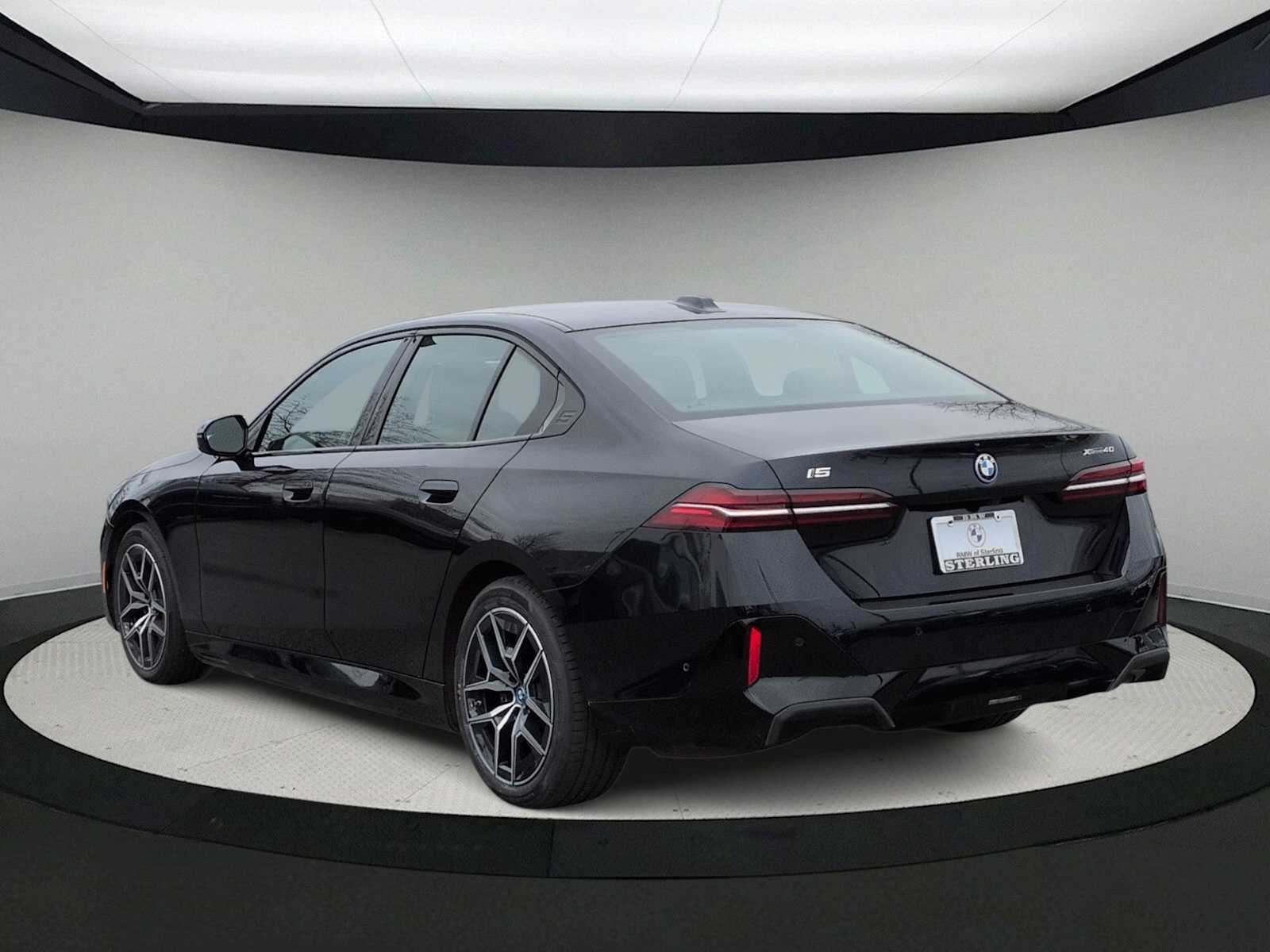 Thumbnail: 2025 BMW i5 - 6