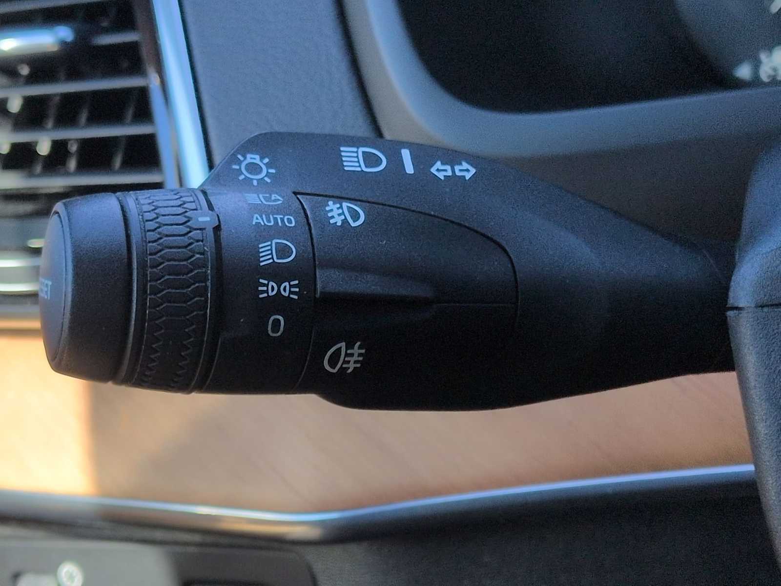 Thumbnail: 2018 Volvo XC90 - 28