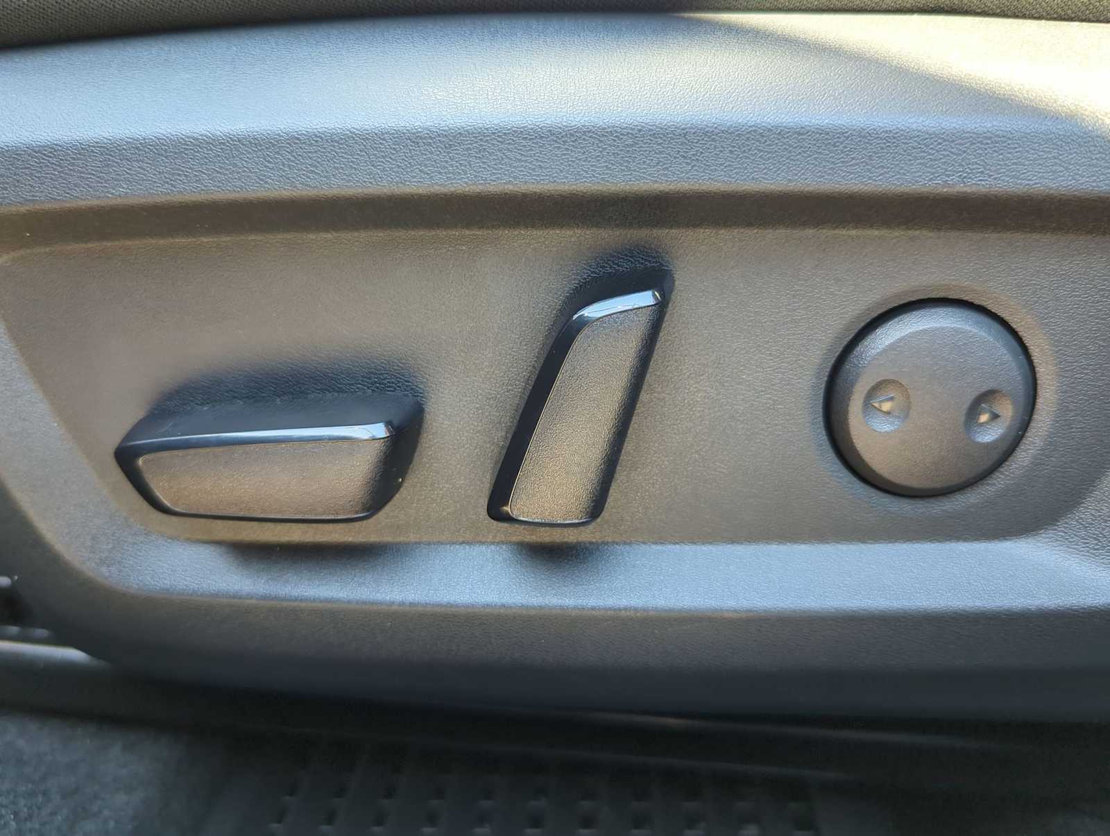 Thumbnail: 2021 Nissan Rogue - 18