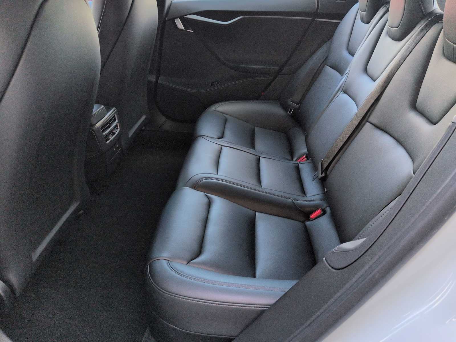 Thumbnail: 2020 Tesla Model S - 21