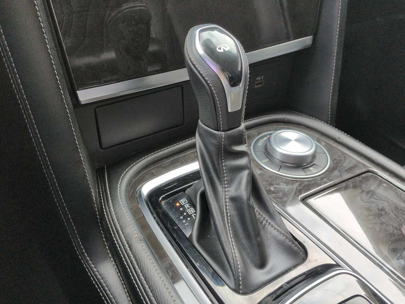 Thumbnail: 2022 INFINITI QX80 - 34