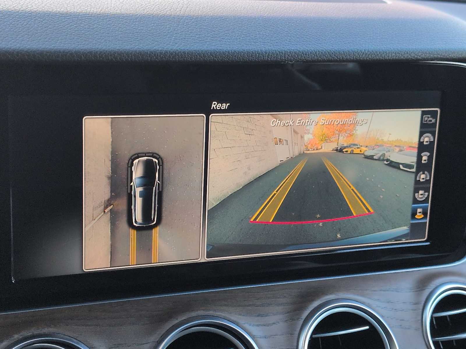 Thumbnail: 2017 Mercedes-Benz E-Class - 32